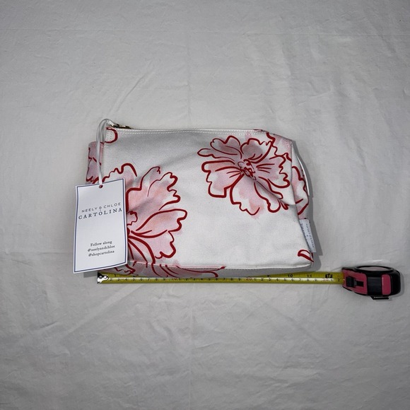 NWT Neely & Chloe Cartolina Small Canvas Pouch Madeira Print White Floral - Picture 3 of 10